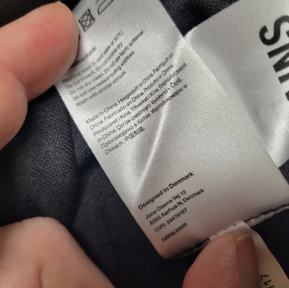 Rains NWT Fleece Half Zip Pullover Unisex Size Medium - Picture 7 of 8